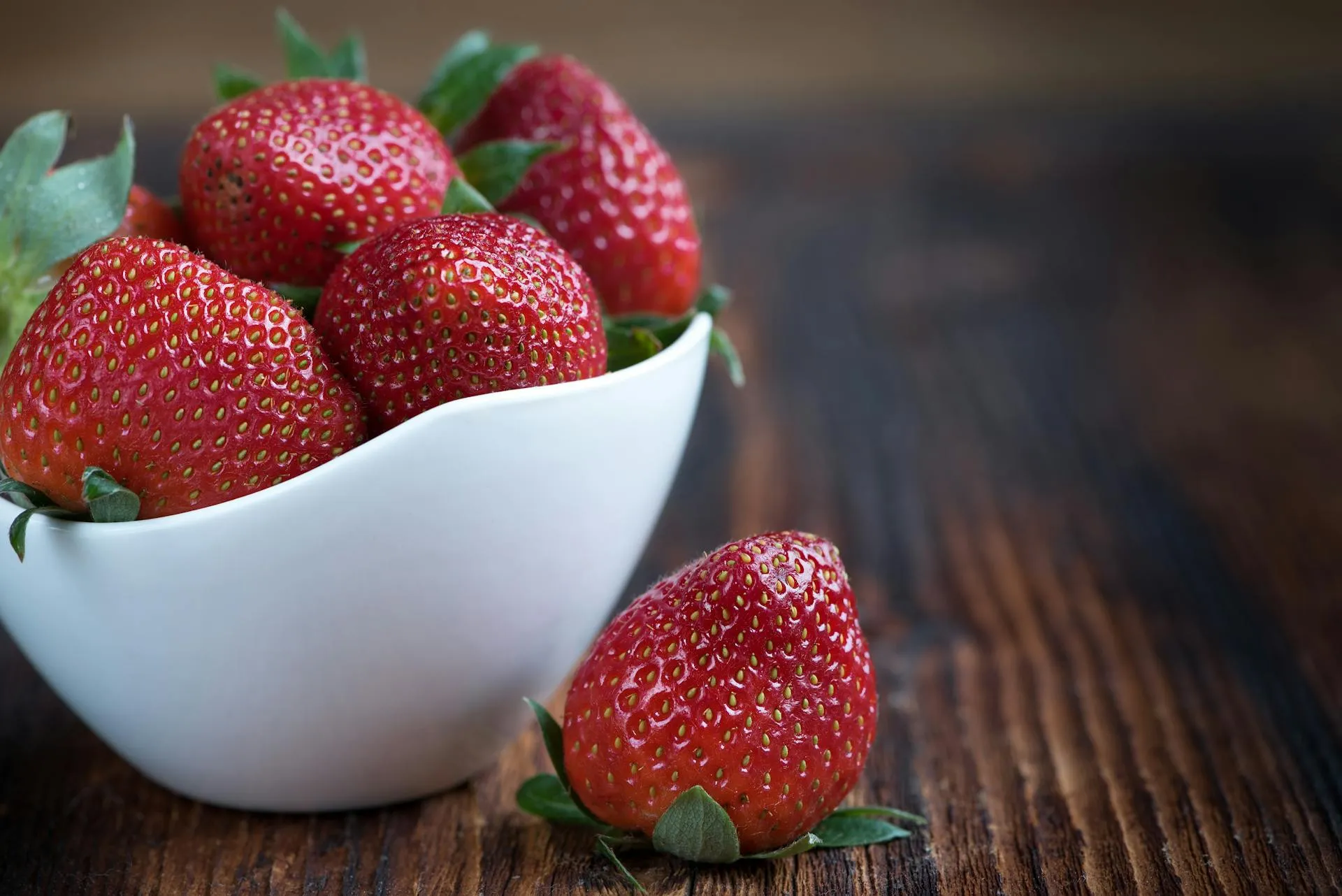 Strawberry plants in greenhouse